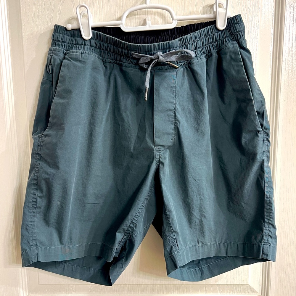 Men’s Lululemon Bowline Shorts